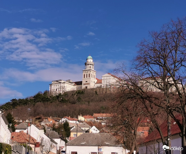 Ragyogó idő Pannonhalmán