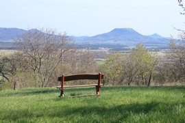 Kiülök a hegytetőre...