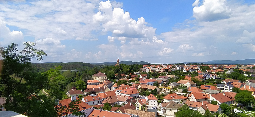 Felhős Veszprém 