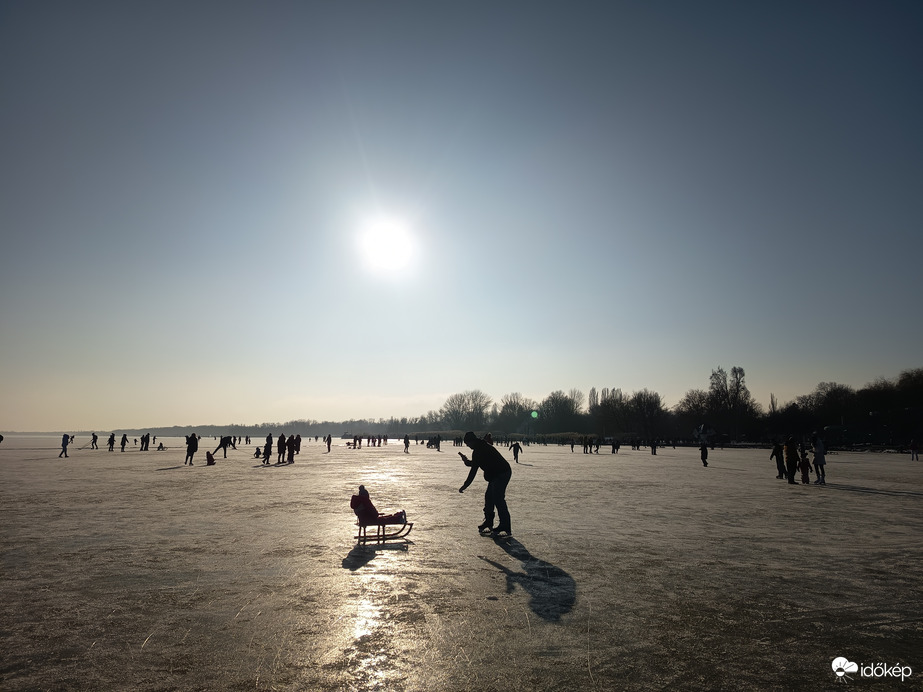 Megtelt a Balaton!