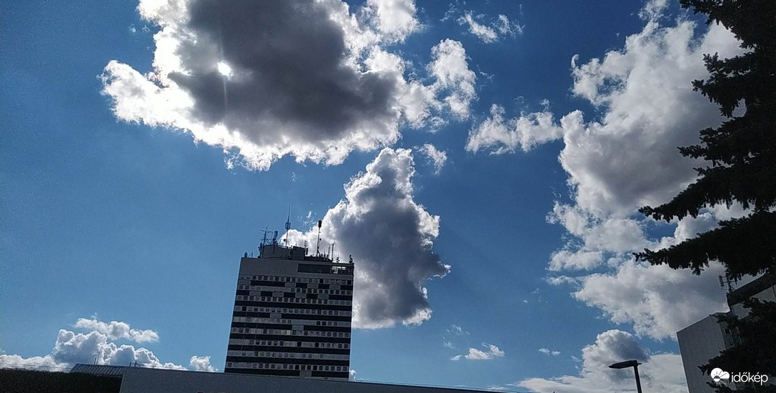 Füstöl a húszas 