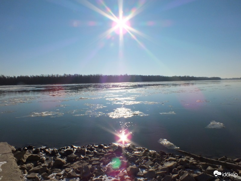 Jégzajlás a Dunán Domborinál8