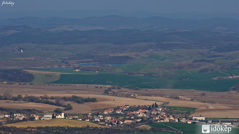 Kilátás a Medves-magosról   Nová Bašta - Újbást