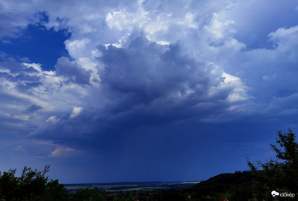 Zivatar közeleg Kőszegre