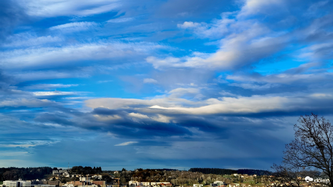 Felhővarázs reggel 