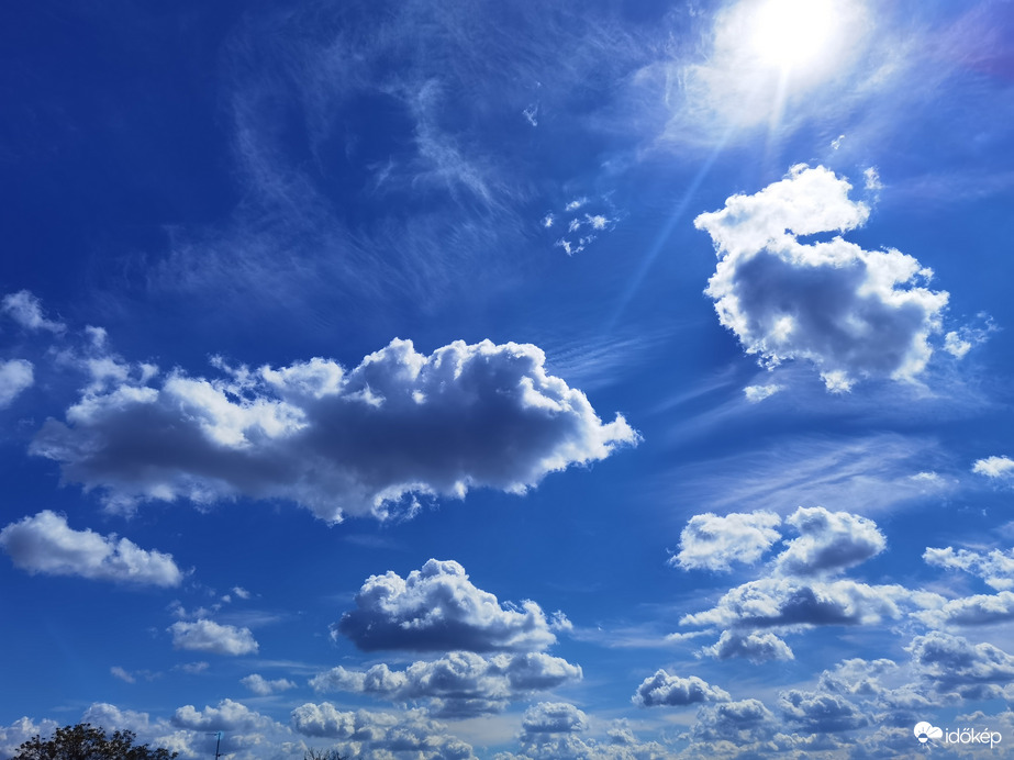 Gyönyörű szép felhővarázs! 