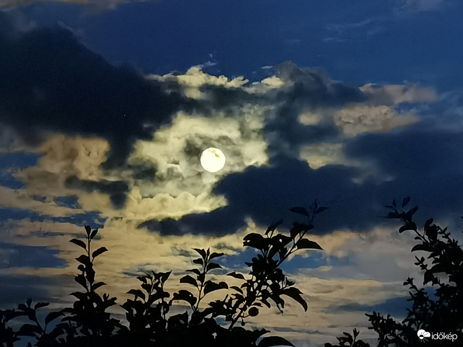 Mai telehold Kőszegen 