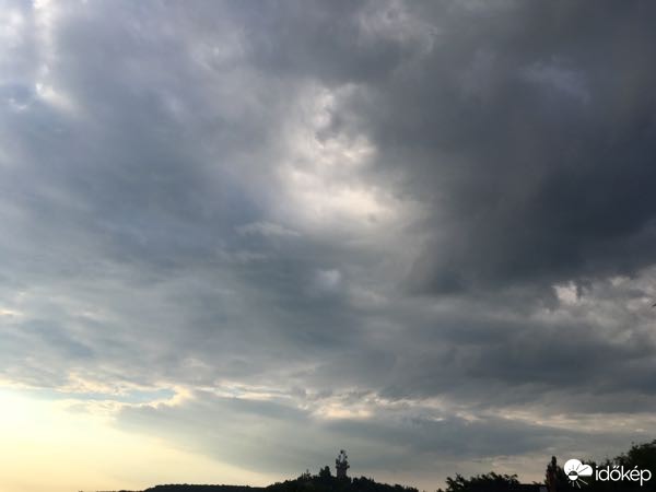 Domonyvölgy