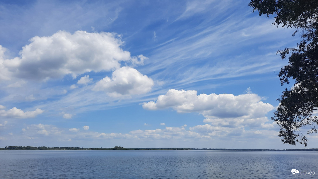Abádszalók