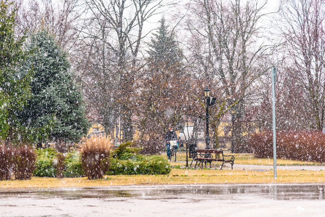 Ruzsán is behavazott! HN :)