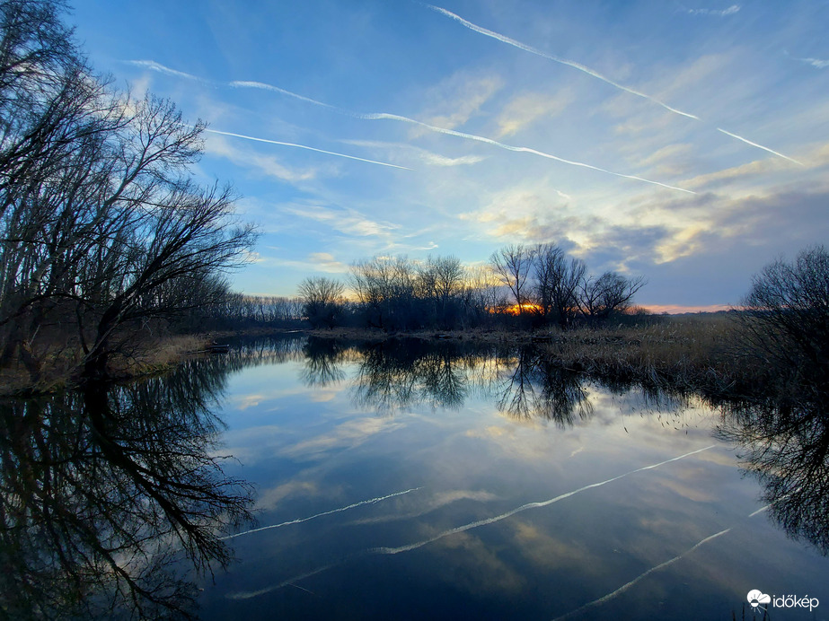 Ami fent,az van lent.