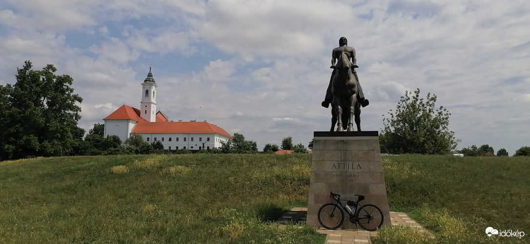 Vác