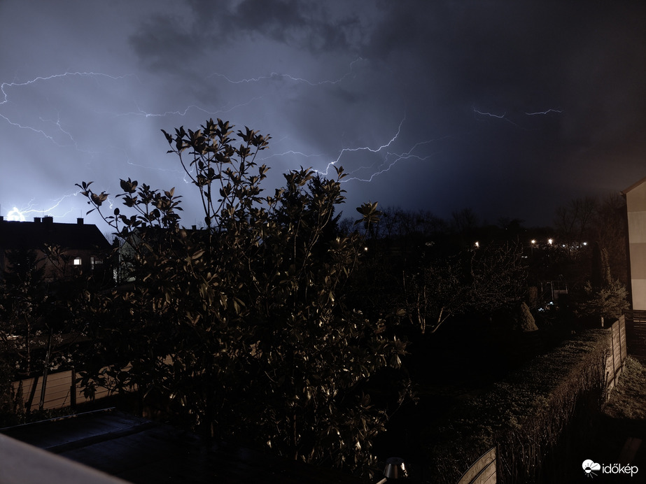 Villámfényes este 2