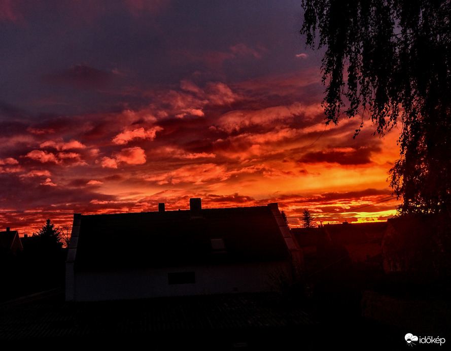 Nem tudom mikor láttam utoljára ilyen szép naplementét