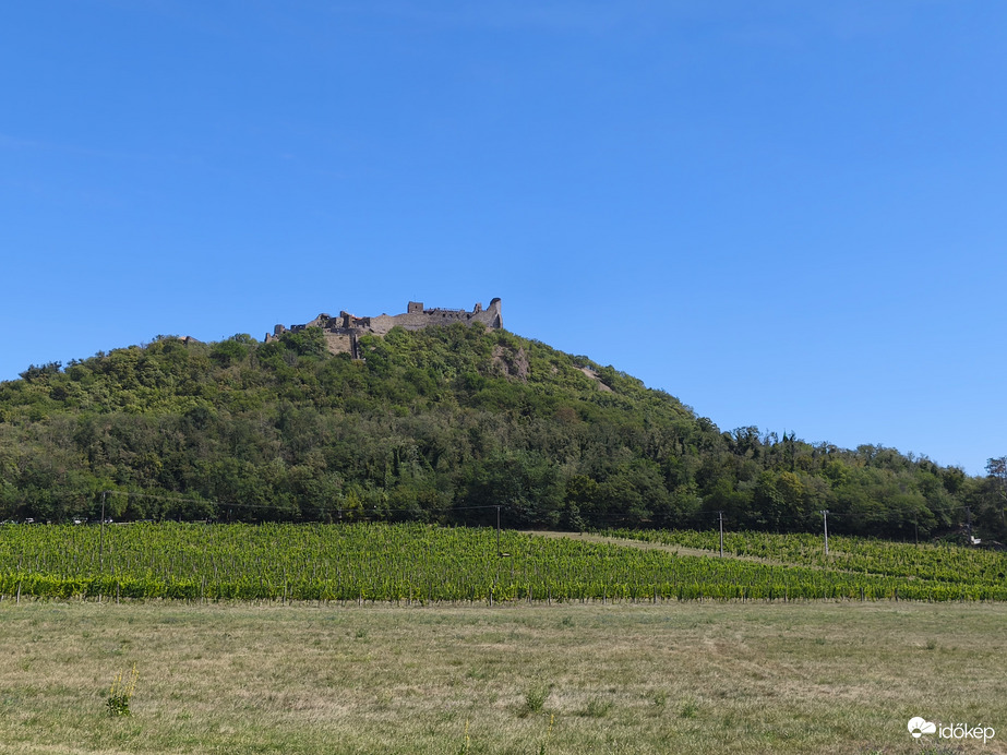 A Szigligeti vár felé