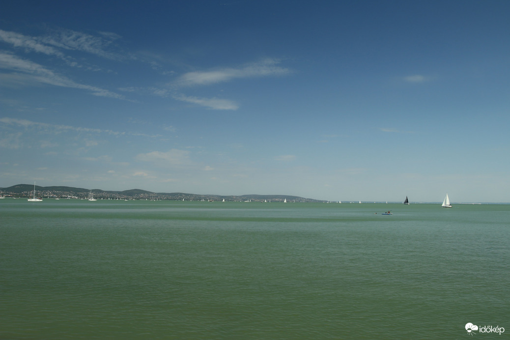 Ameddig ellátni vitorlások. 2