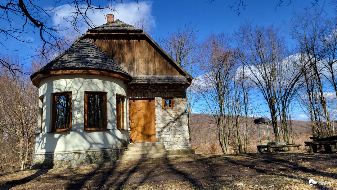 Erdészház a Bükk közepén