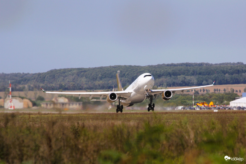 Startnál még messze volt, de hipp-hopp a fejem fölé ért