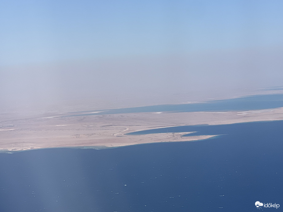 Homokvihar a azaudi partok mögött