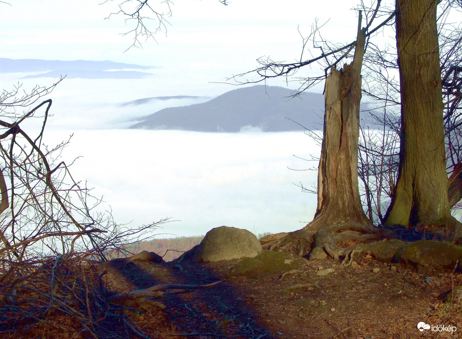Lábam alatt a felhőtenger 