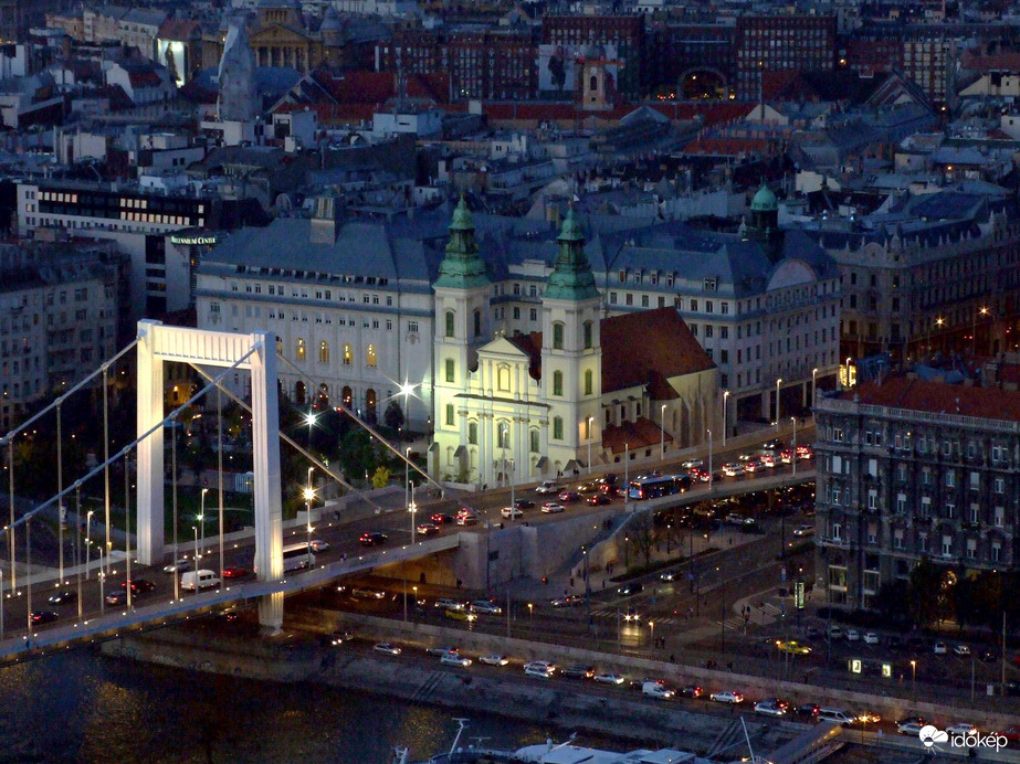 Mikor leszáll az est 