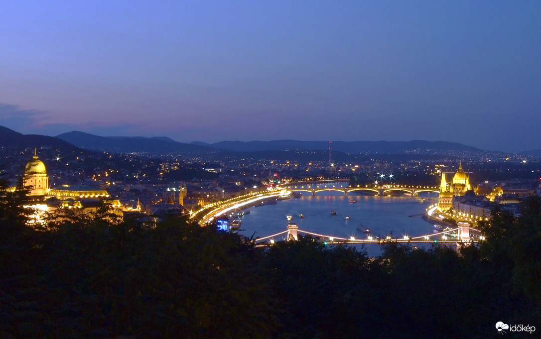 Budapest a kék órában