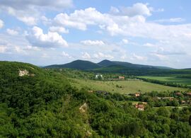 Kilátás a Remete-hegyről 