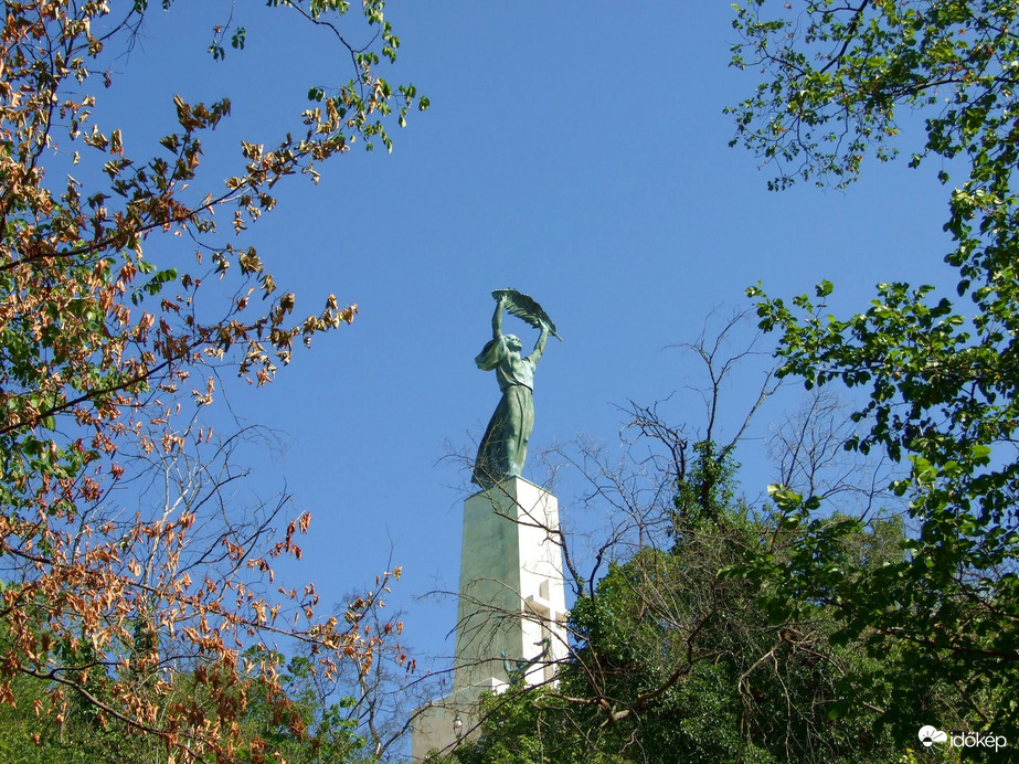 Szabadságunk emlékműve
