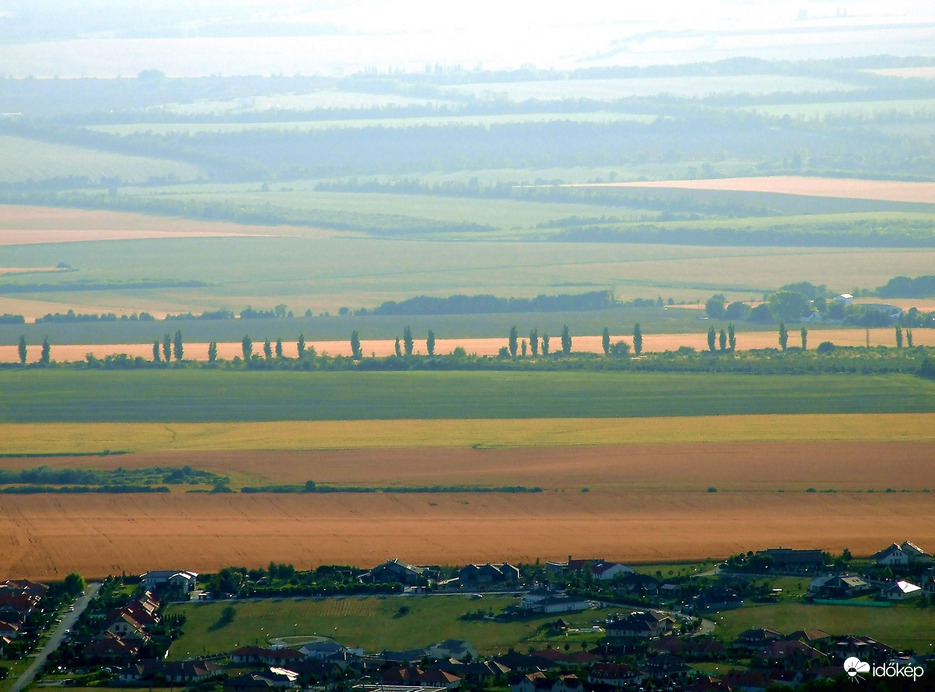 Ködbe vesző távlatok 