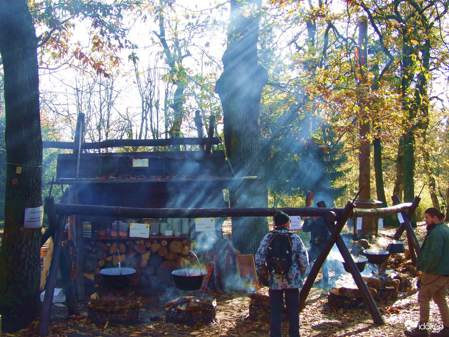 Őszi bográcsozás :) 