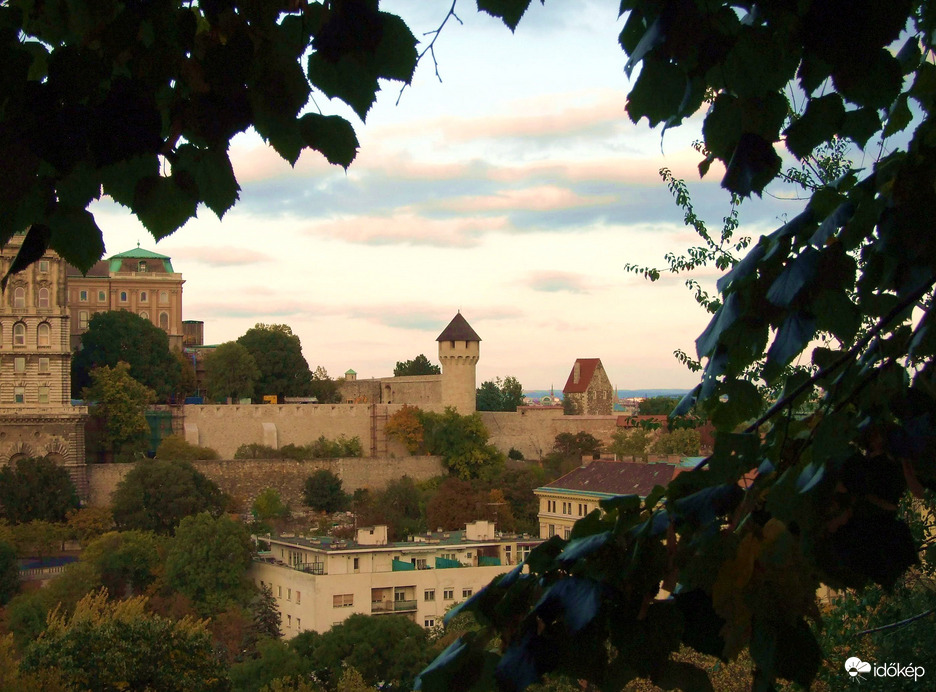 Tabáni alkonyat 