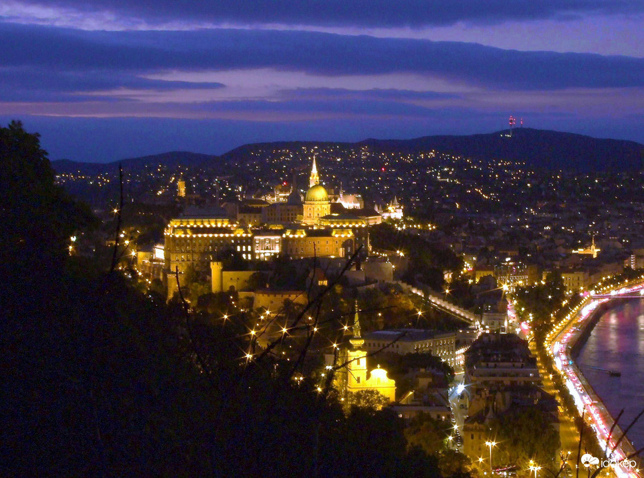 Borongós budai alkonyat 