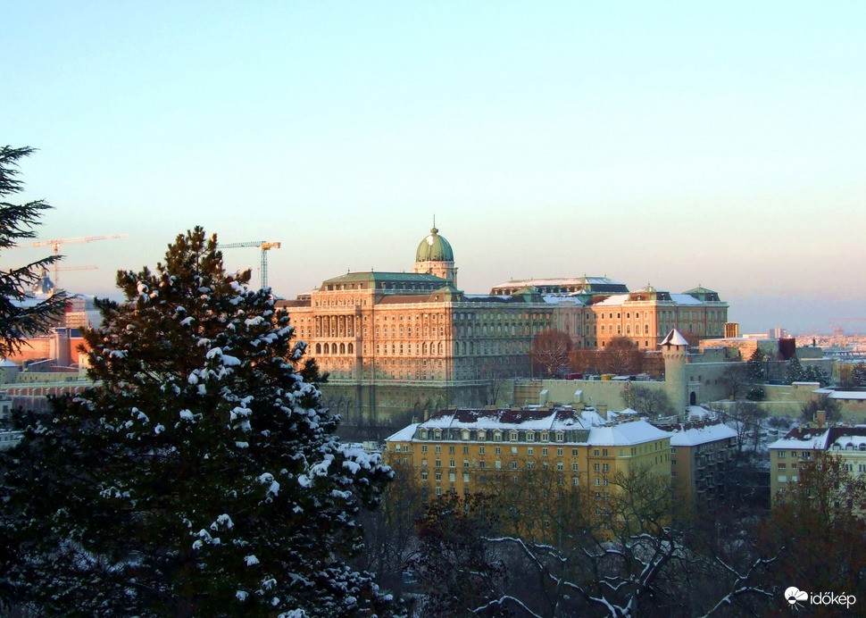 A Budai vár látványa tegnap délután 
