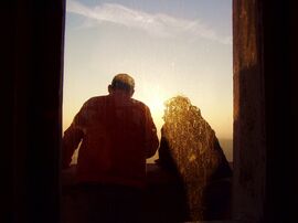 Megbeszélés napnyugtakor 