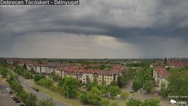 Zivatar tart Debrecen felé