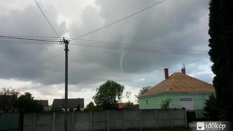 Sulyok Tamás fotója