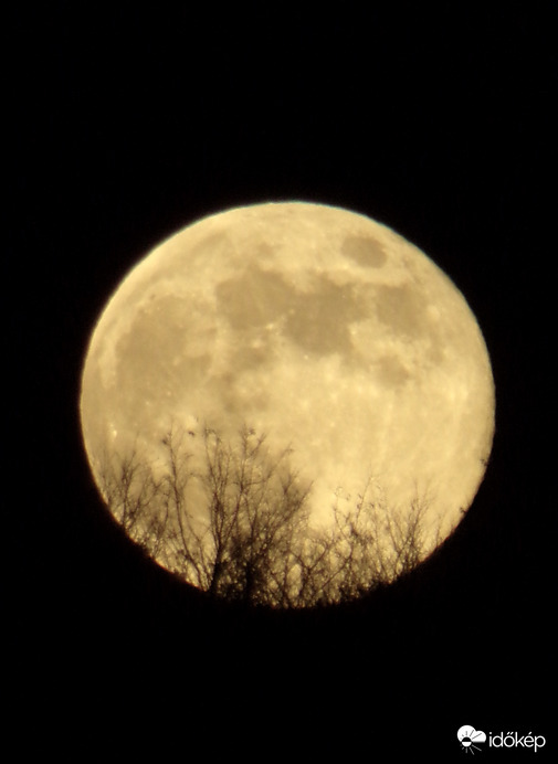 Felkelt a Farkas szuperhold