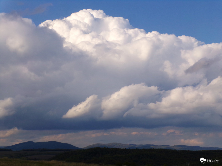 Feltörekvő gomolyok a Bükk felett