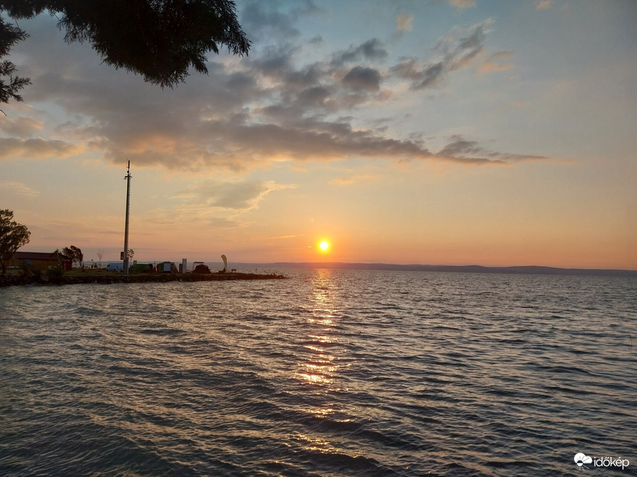 Balatonvilágos