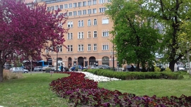 Elmentem a Széll Kálmán térre.