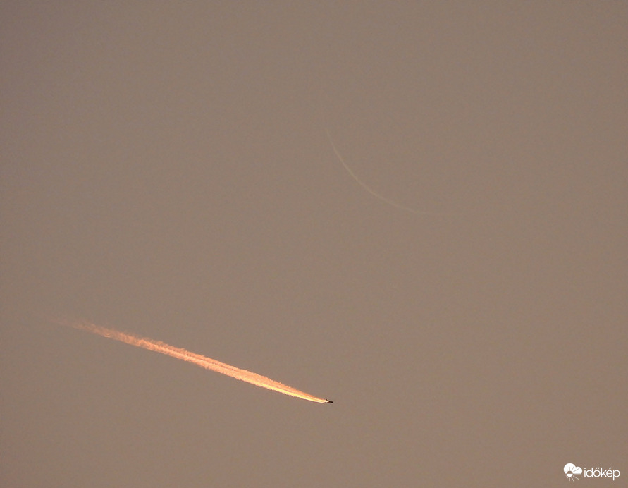 Épphogy látható sarló 