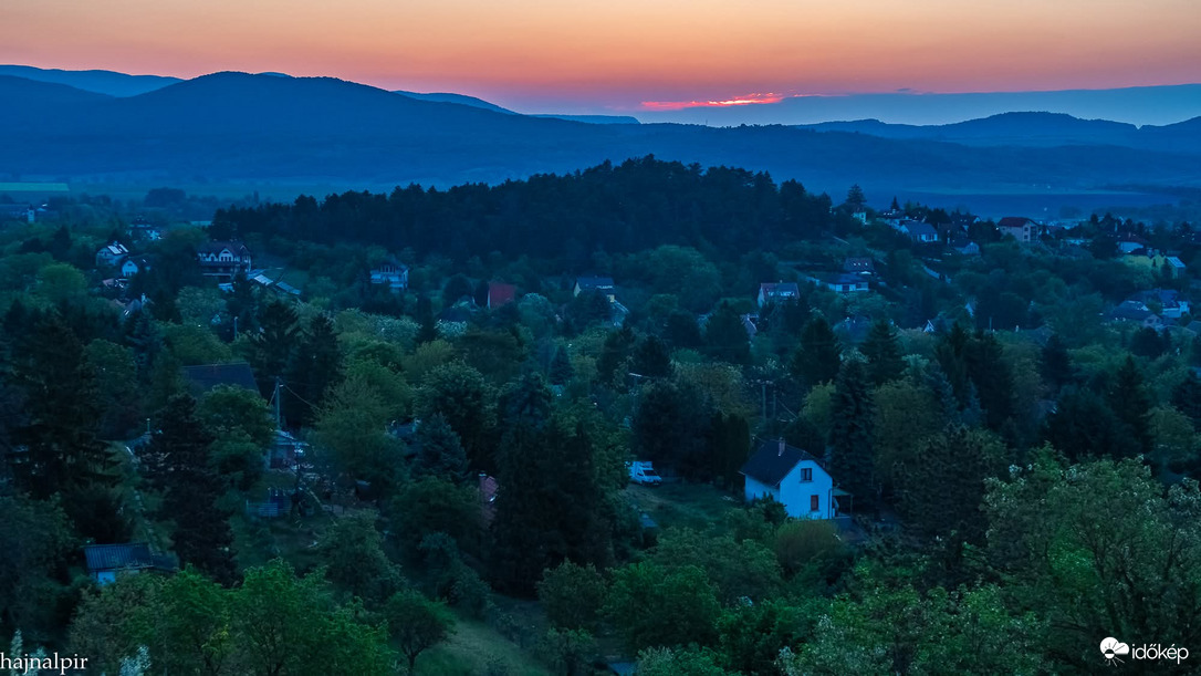 Május 10. reggelén 
