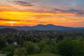 Május 11. reggelén 