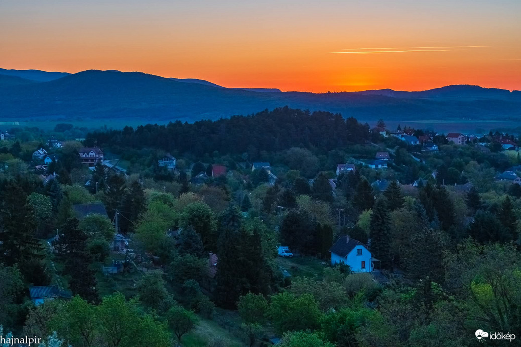 Május 3. reggelén 