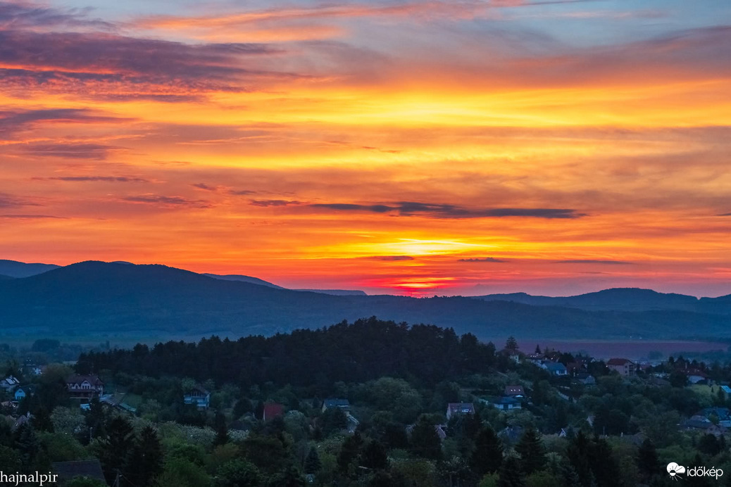 Május 11. reggelén 