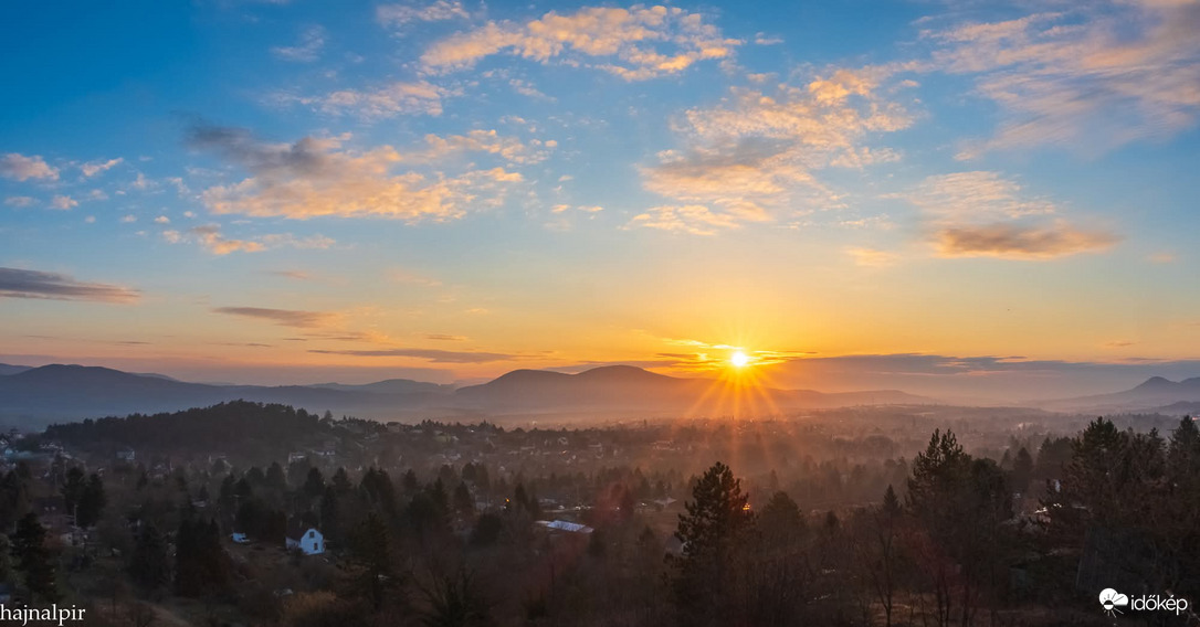 Március 12. reggelén 