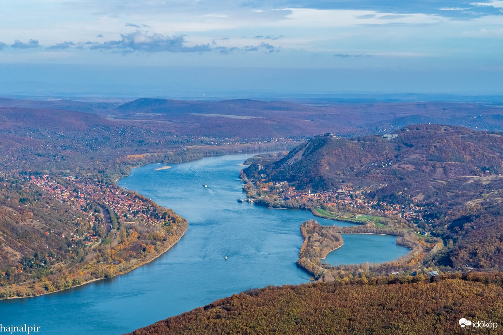 Nagymaros és Visegrád látképe 10.30.
