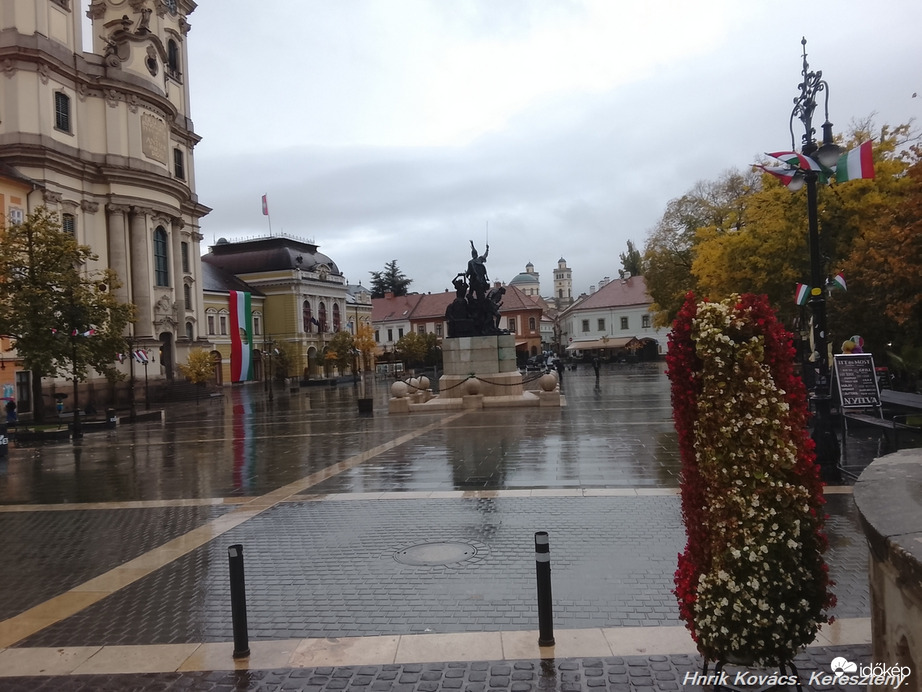 Tegnap dobó tér Eger.