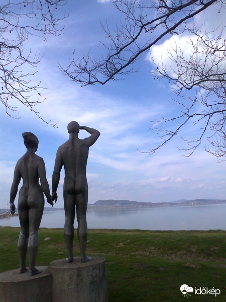 Látod , milyen szép felhő ?