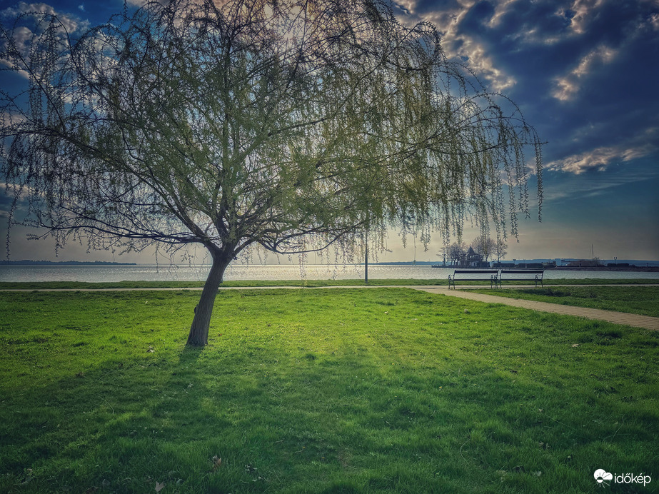 Színesedik a természet...